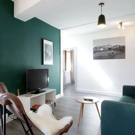 公寓 Les De Laure - L'or Vert, Avec Vue Sur Le Chateau, Parking Prive, Climatisation, Netflix, A 160 M De La Cite Medievale *