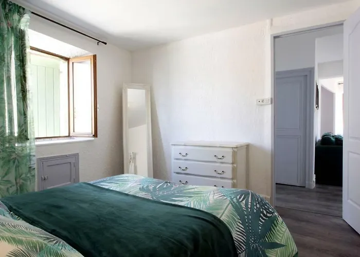 Les De Laure - L'or Vert, Avec Vue Sur Le Château, Parking Privé, Climatisation, Netflix, à 160 M De La Cité Médiévale Appartement