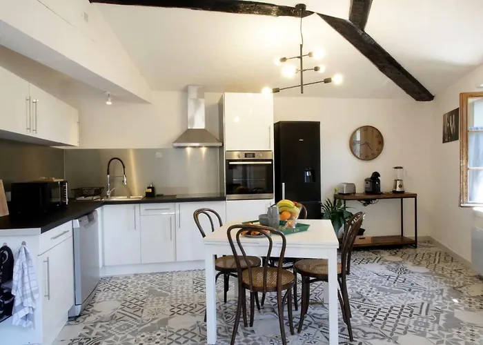 Les De Laure - L'or Vert, Avec Vue Sur Le Chateau, Parking Prive, Climatisation, Netflix, A 160 M De La Cite Medievale * Carcassonne